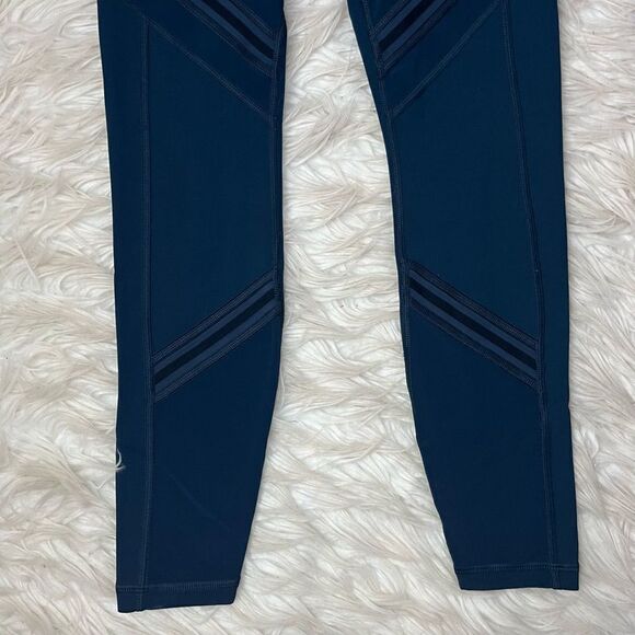 Athleta 7/8 Up for Anything Mesh Leggings - Picture 8 of 10